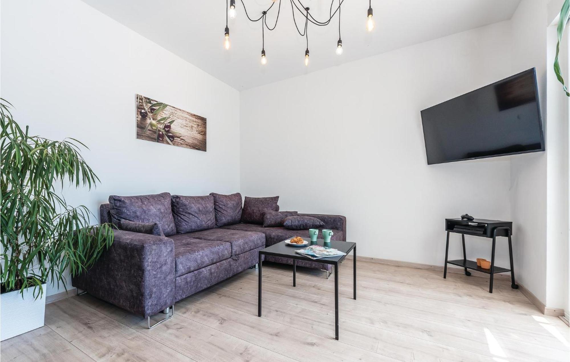 Lovely Home In Betina With Wifi Extérieur photo