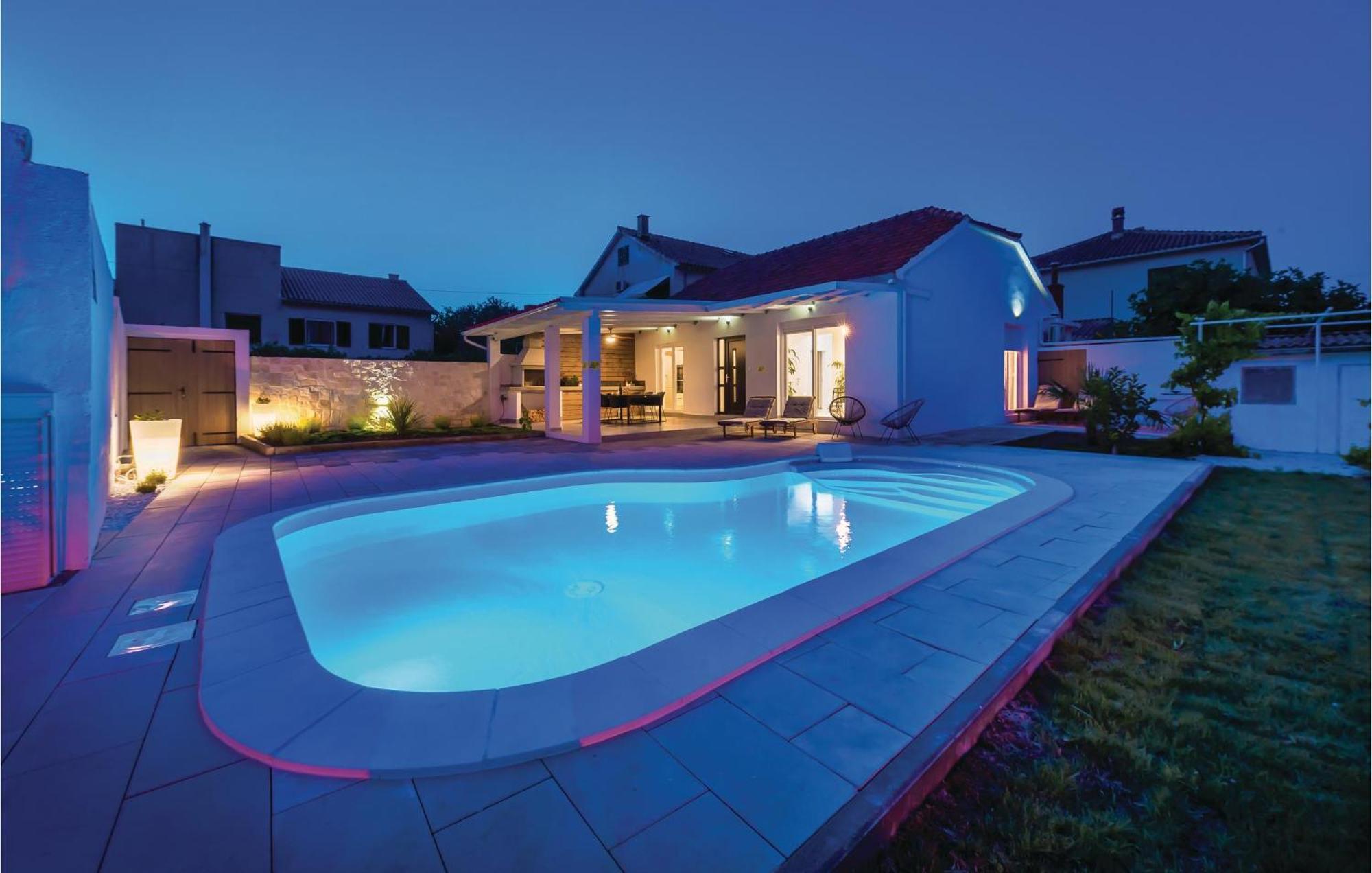 Lovely Home In Betina With Wifi Extérieur photo