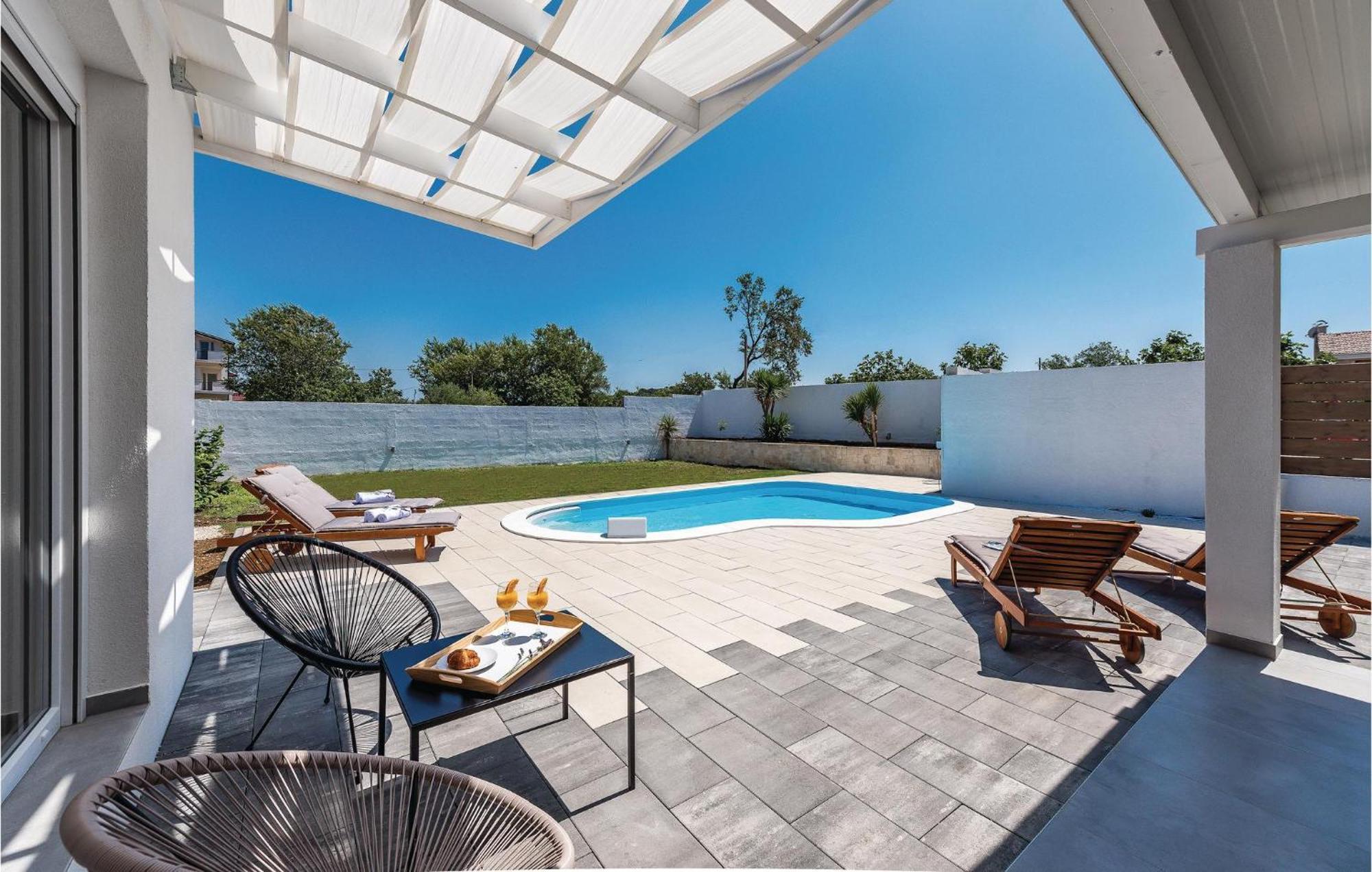 Lovely Home In Betina With Wifi Extérieur photo
